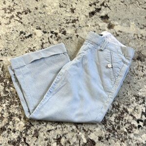 GAP Light Blue Seersucker Cropped Pants-Pre-Owned Condition- Great. Size 4